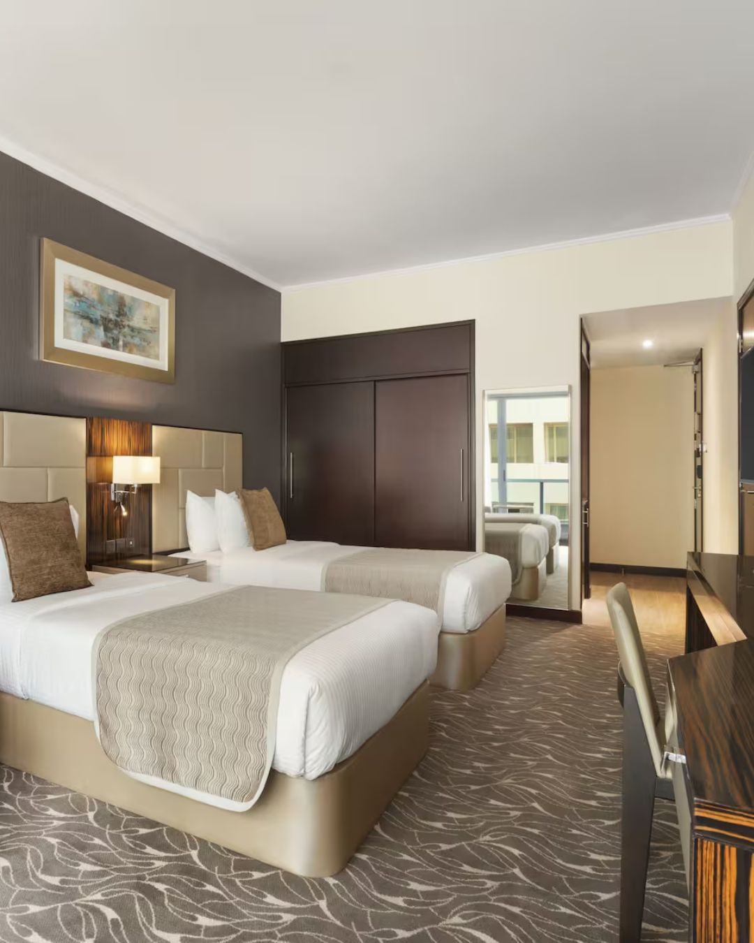 Hawthorn Suites by Wyndham, Dubai